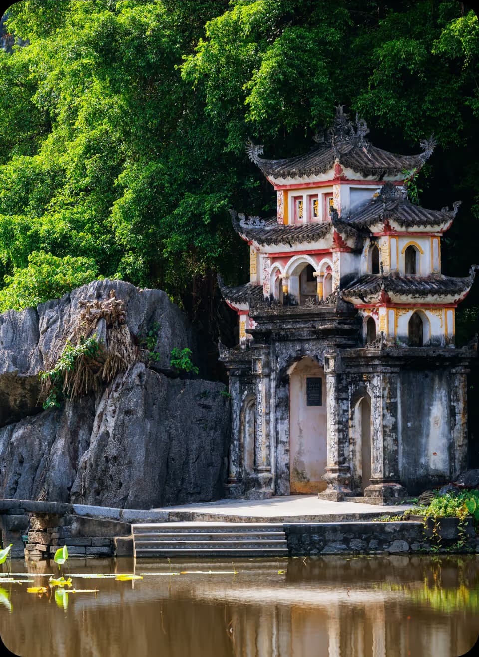 Bich Dong Pagoda